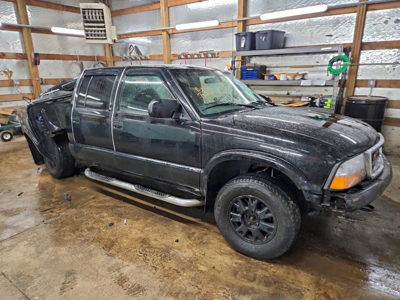 2004 Gmc Sonoma Black vin: 1GTDT13X94K100857