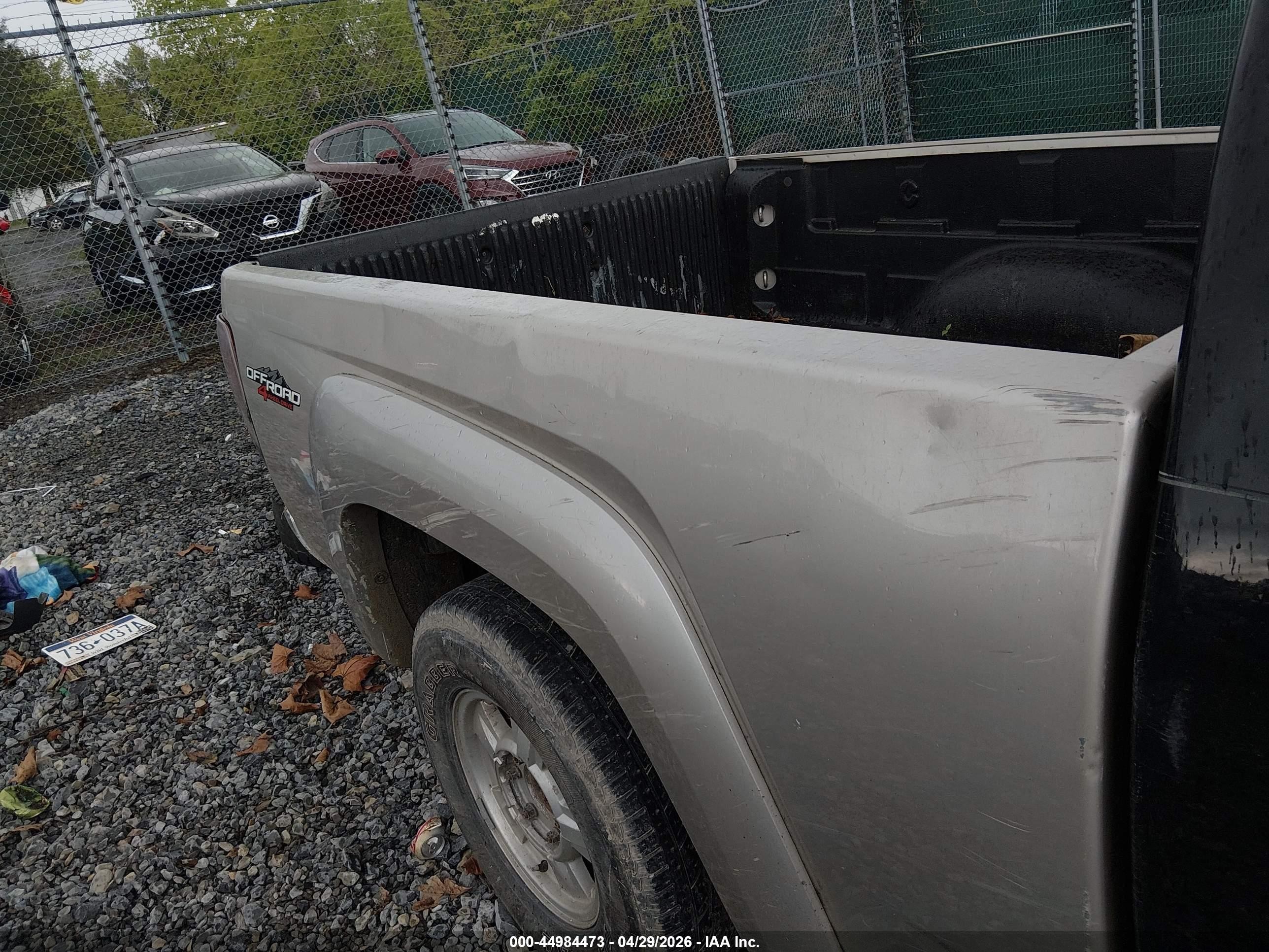 2004 Gmc Canyon Sl Brown vin: 1GTDT196948213834