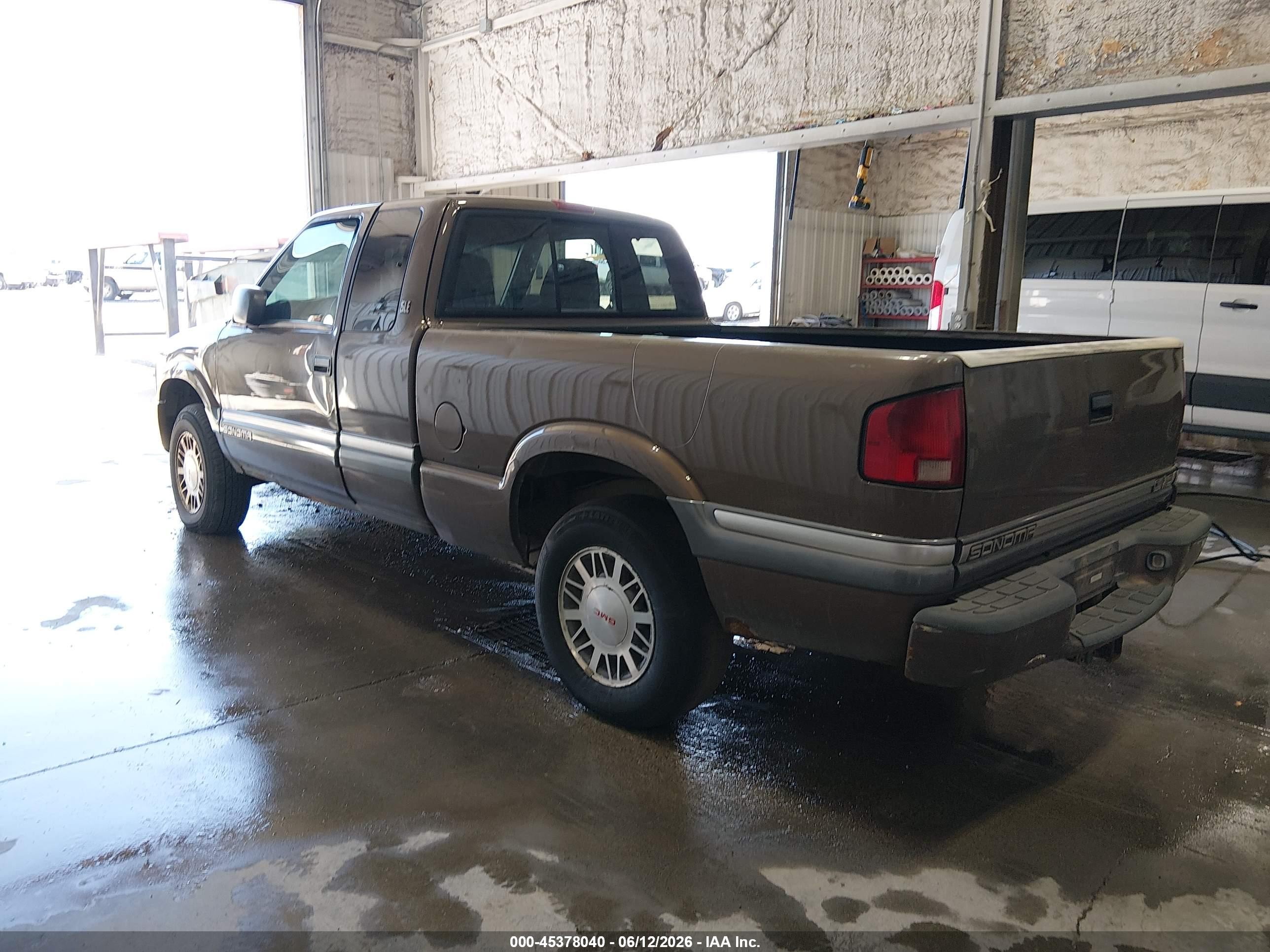 1999 Gmc Sonoma Sls Brown vin: 1GTDT19W5X8518526