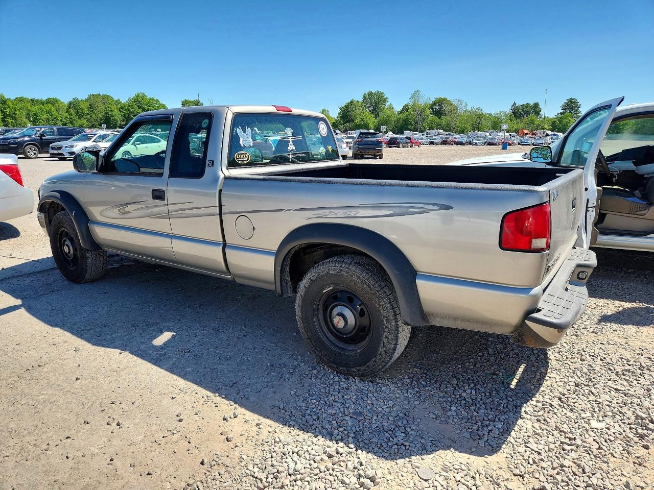2002 Gmc Sonoma Серебряный vin: 1GTDT19W828110935