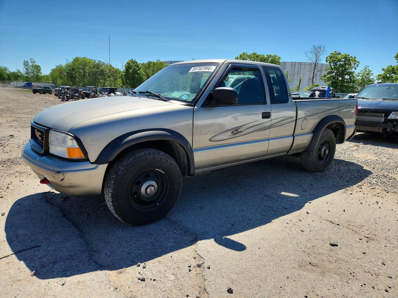 2002 Gmc Sonoma Silver vin: 1GTDT19W828110935
