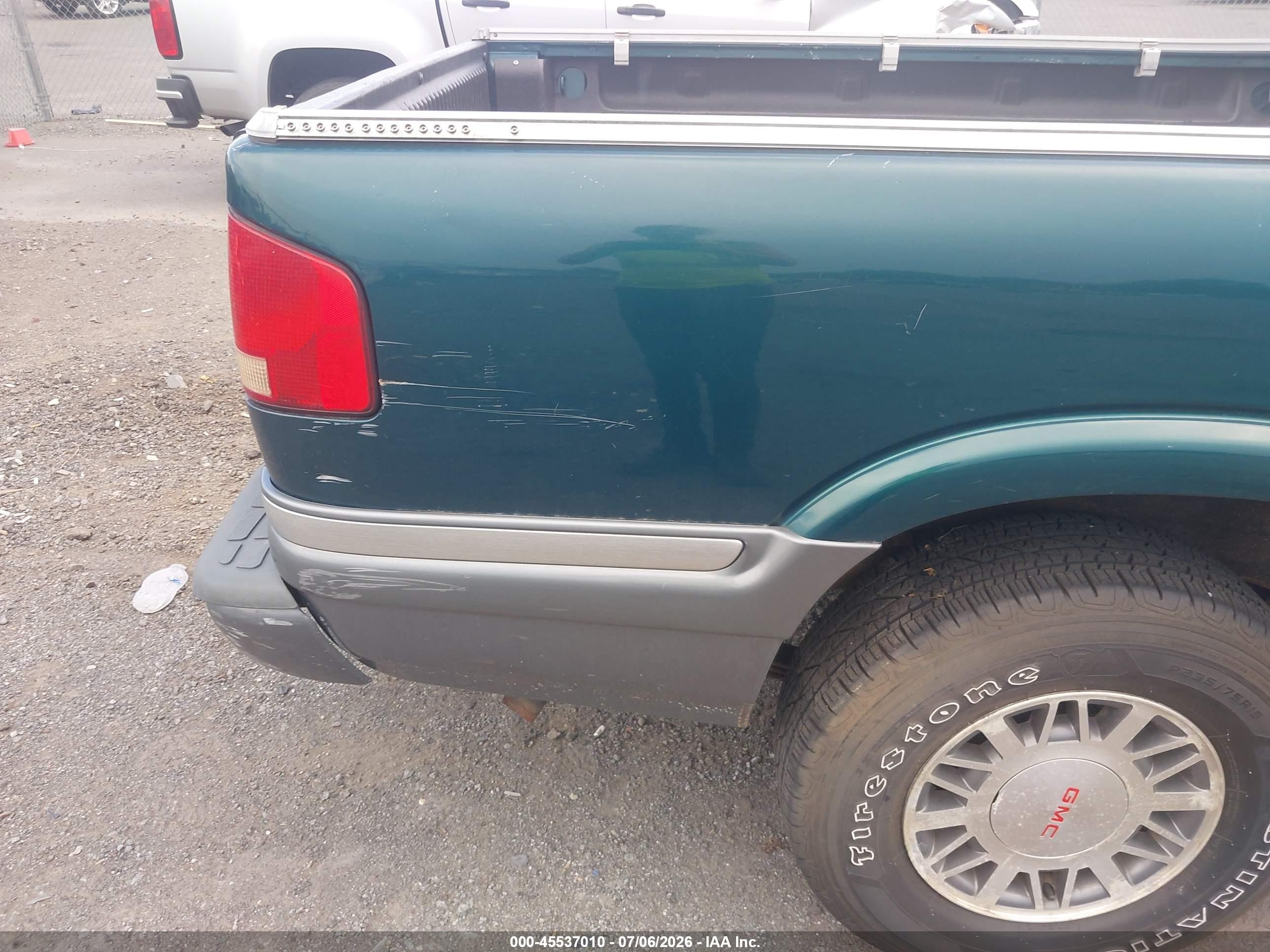 1998 Gmc Sonoma Sls Зеленый vin: 1GTDT19X0W8524757