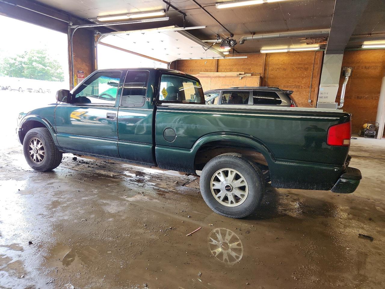 2003 Gmc Sonoma Green vin: 1GTDT19X638222661