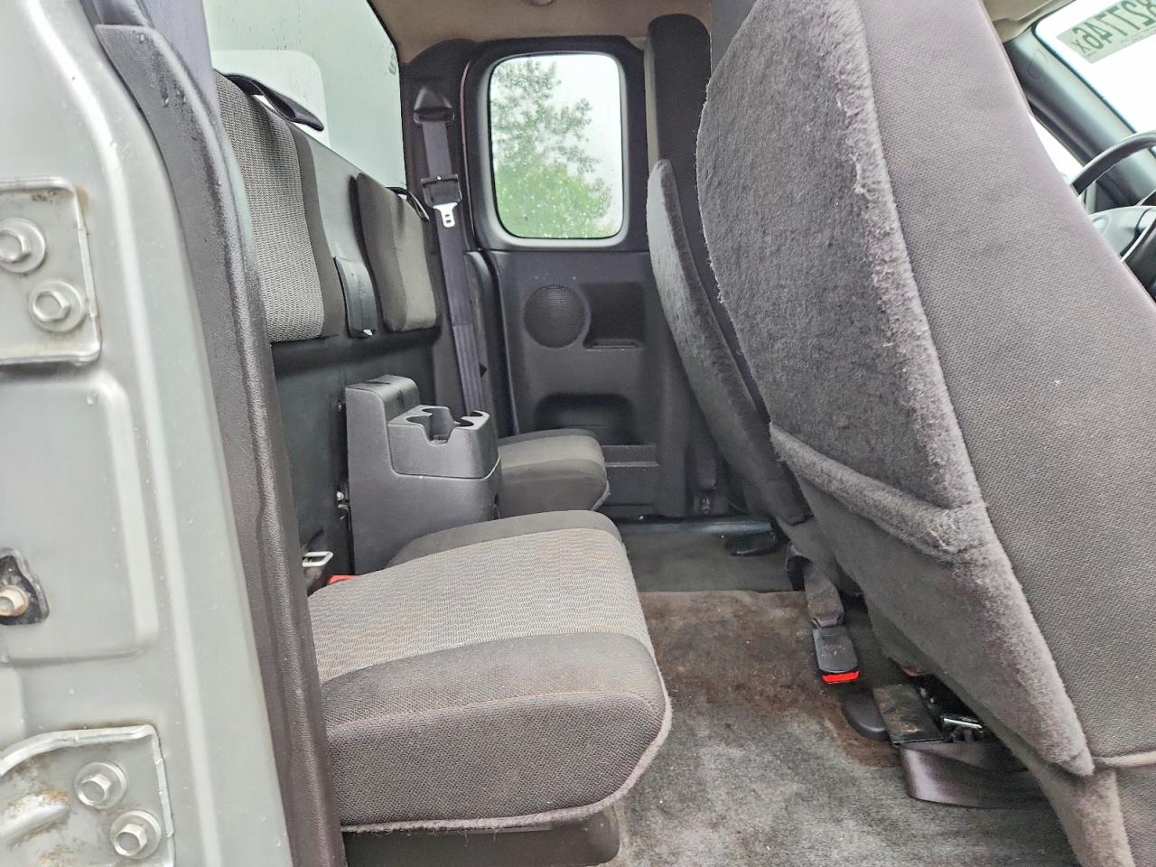 2011 Gmc Canyon Sle Silver vin: 1GTE5MFE1B8125210