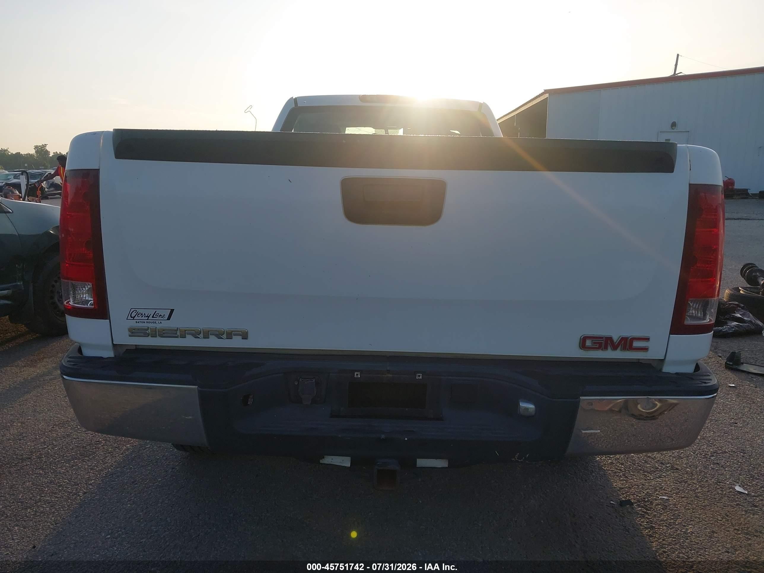 2007 Gmc Sierra 1500 Work Truck White vin: 1GTEC14C07Z534208