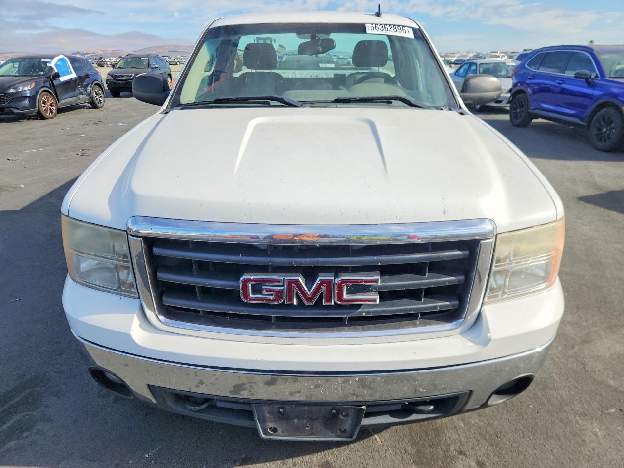 2008 Gmc Sierra C1500 White vin: 1GTEC14C58Z305444