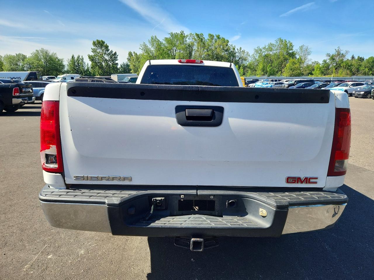 2008 Gmc Sierra C1500 White vin: 1GTEC14C68Z167641
