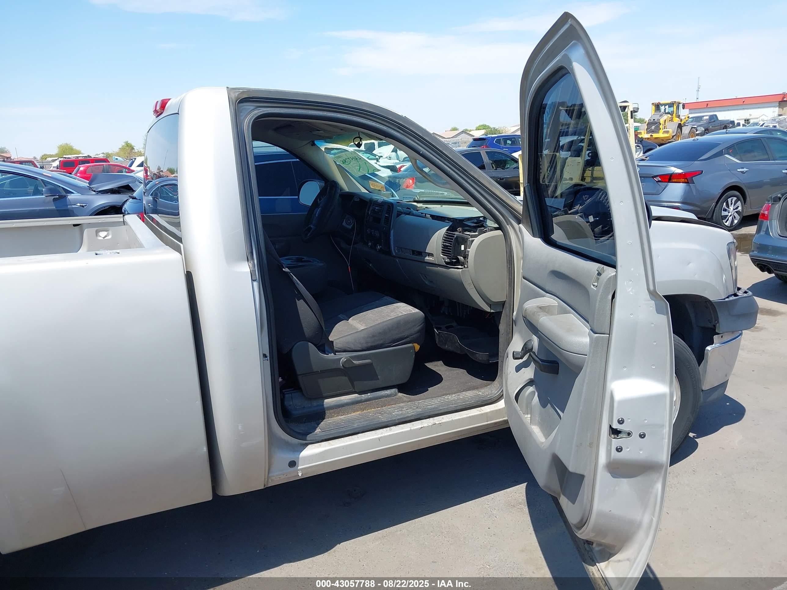 2007 Gmc Sierra 1500 Work Truck Beige vin: 1GTEC14C77Z570817