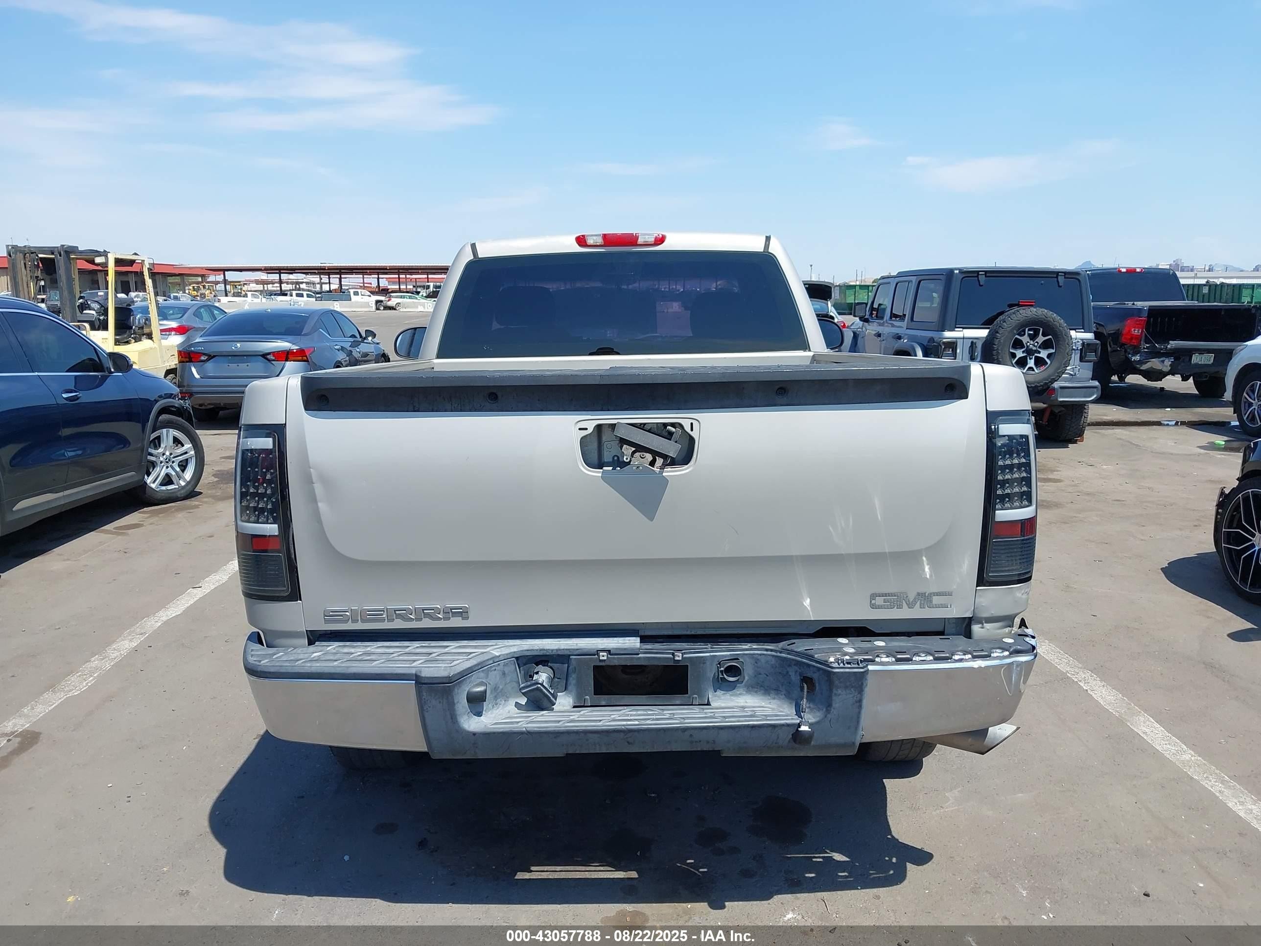 2007 Gmc Sierra 1500 Work Truck Beige vin: 1GTEC14C77Z570817