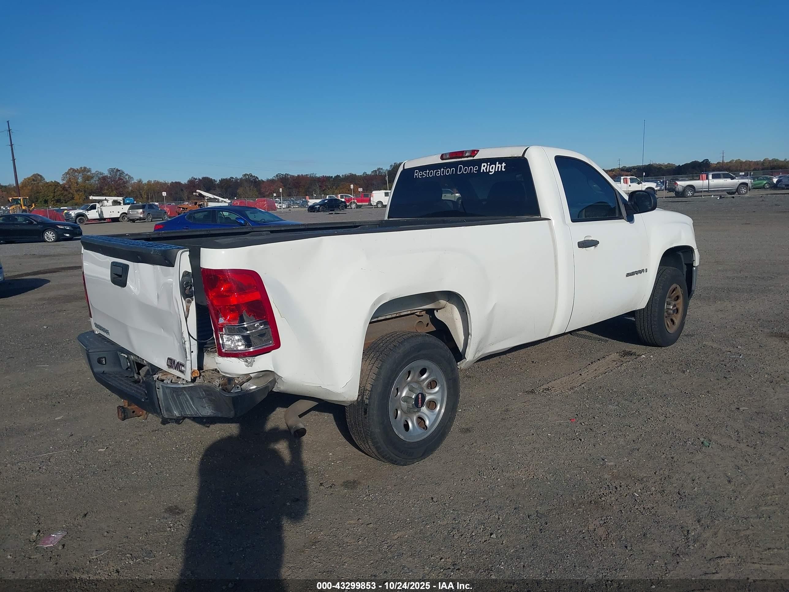 2007 Gmc Sierra 1500 Work Truck White vin: 1GTEC14CX7E594438