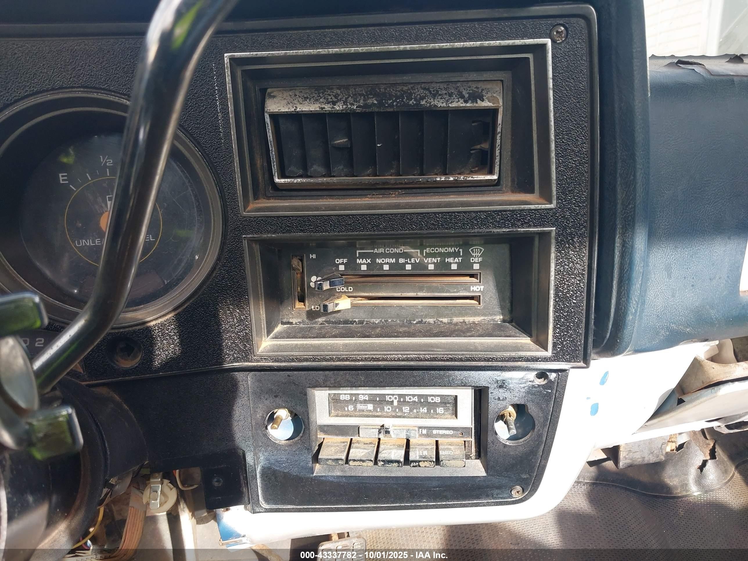 1985 Gmc C1500   Gray vin: 1GTEC14H5FF701271