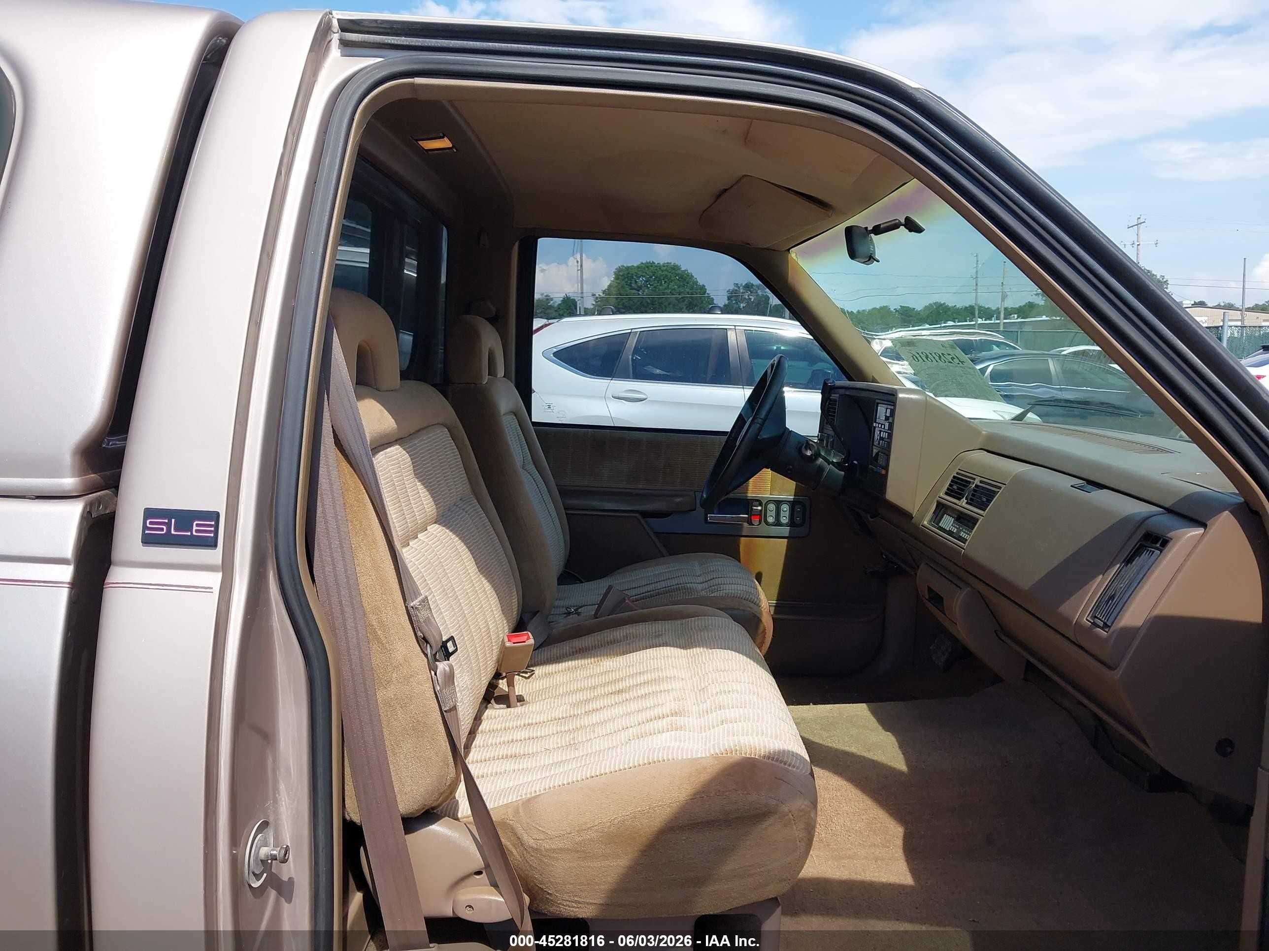 1993 Gmc Sierra C1500 Tan vin: 1GTEC14K4PE548658