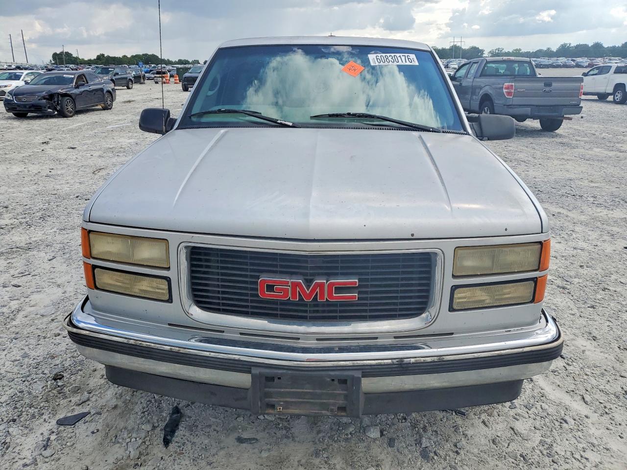 1997 Gmc Sierra C1500 Silver vin: 1GTEC14M7VZ512017