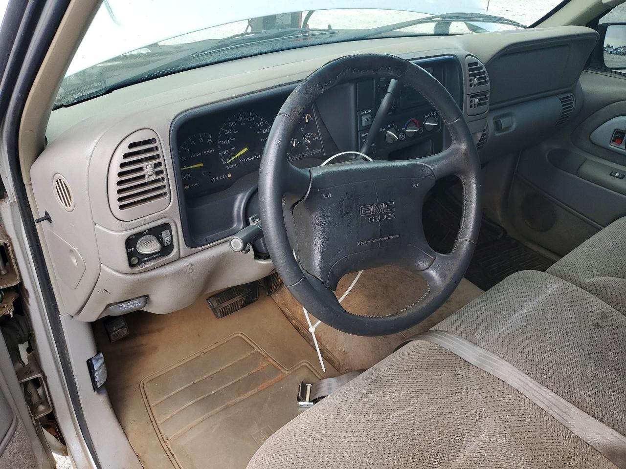 1997 Gmc Sierra C1500 Silver vin: 1GTEC14M7VZ512017