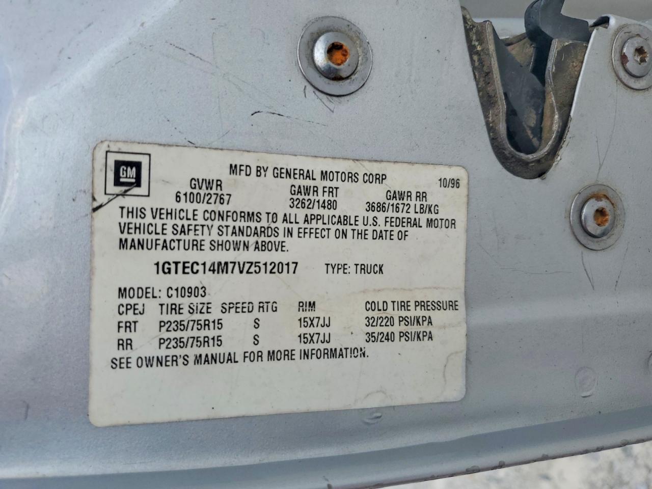 1997 Gmc Sierra C1500 Silver vin: 1GTEC14M7VZ512017