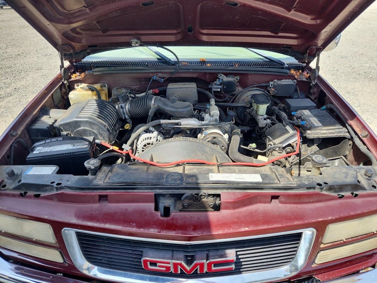 1998 Gmc Sierra C1500 Burgundy vin: 1GTEC14MXWZ507590