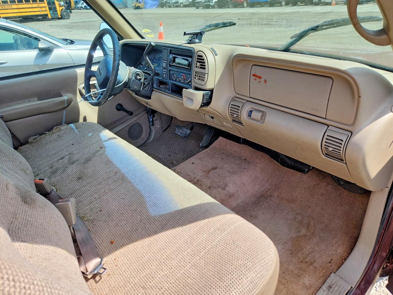 1998 Gmc Sierra C1500 Burgundy vin: 1GTEC14MXWZ507590