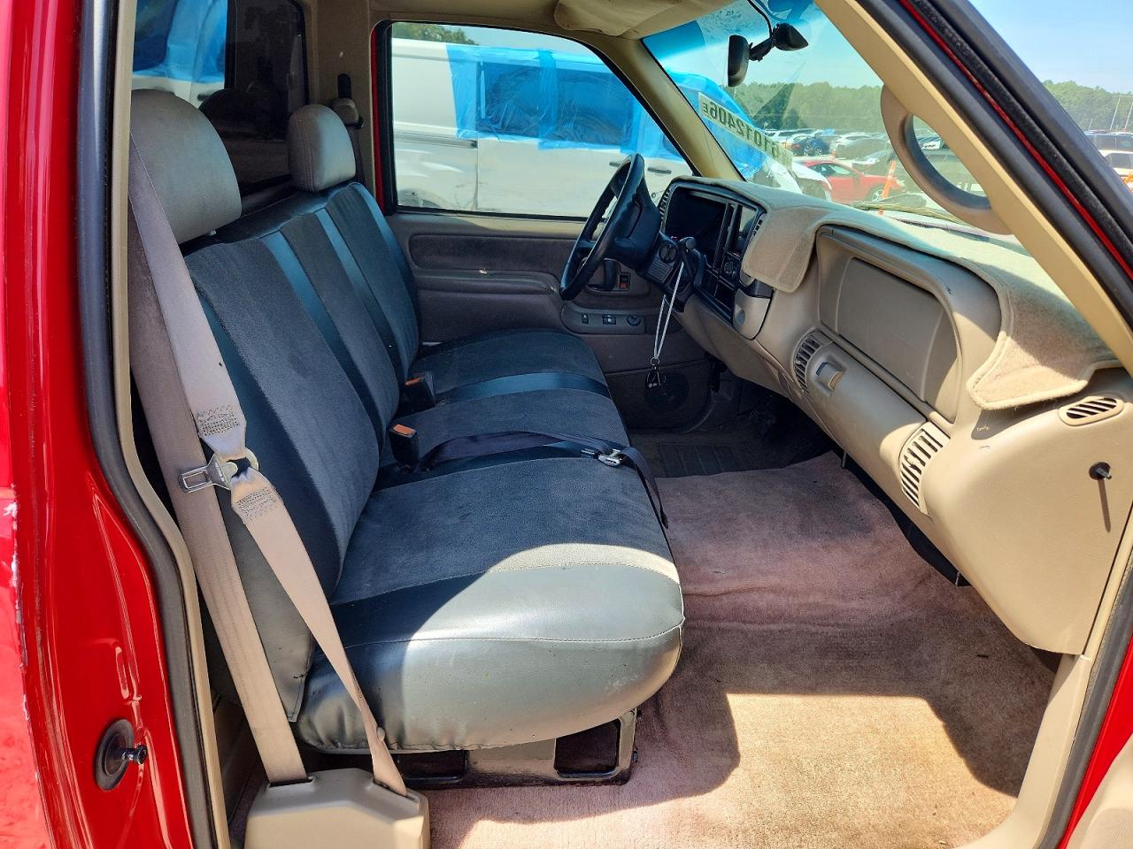 1998 Gmc Sierra C1500 Red vin: 1GTEC14R9WZ522528