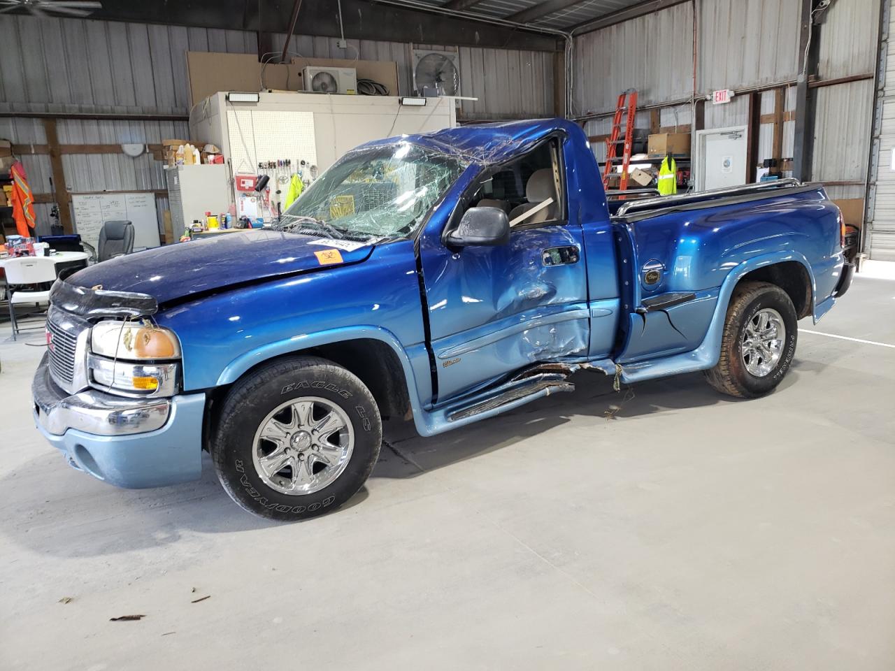 2003 Gmc New Sierra C1500   Blue vin: 1GTEC14T03Z123773
