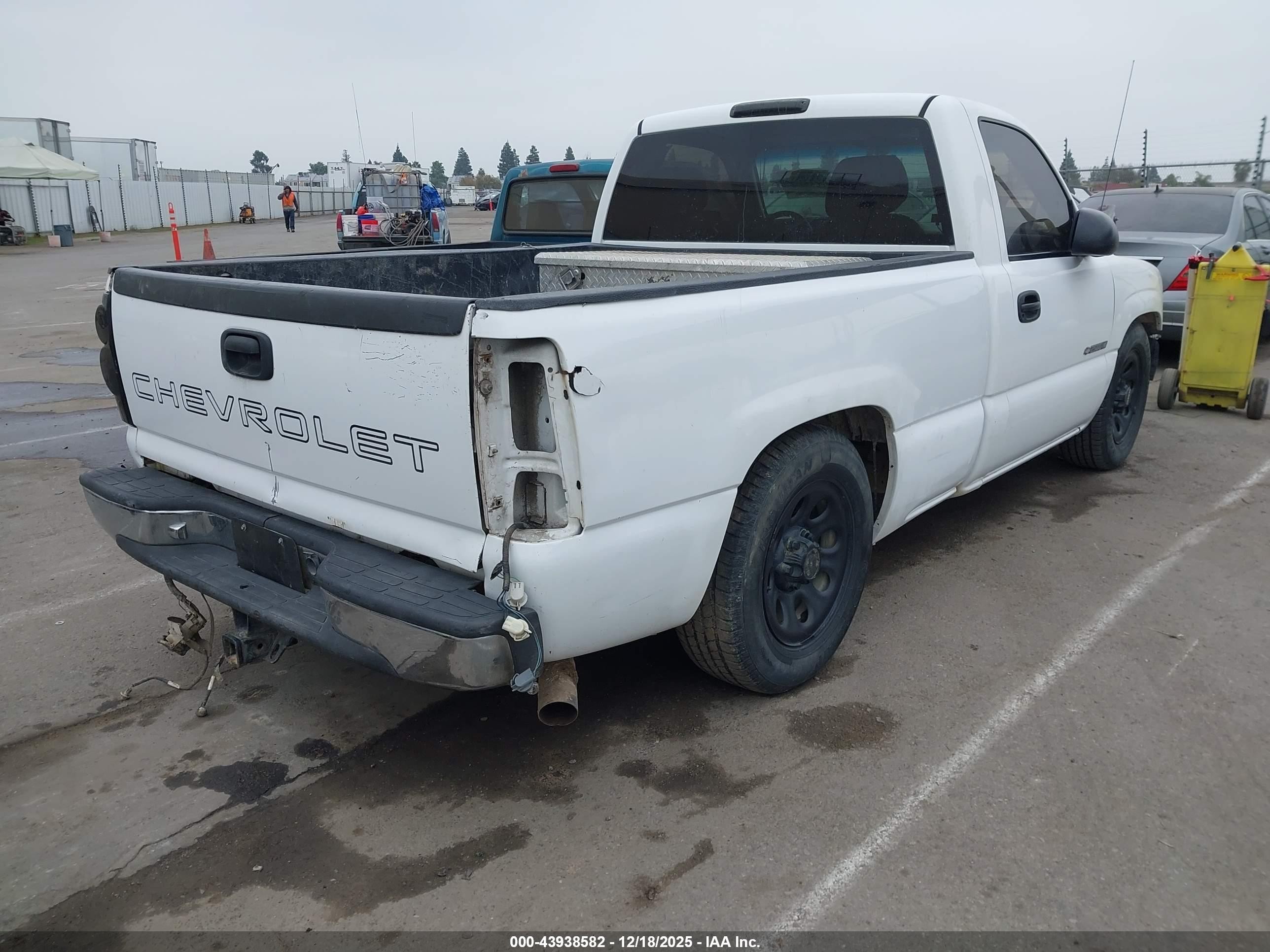 2004 Gmc Sierra 1500 Sle White vin: 1GTEC14T04Z153342