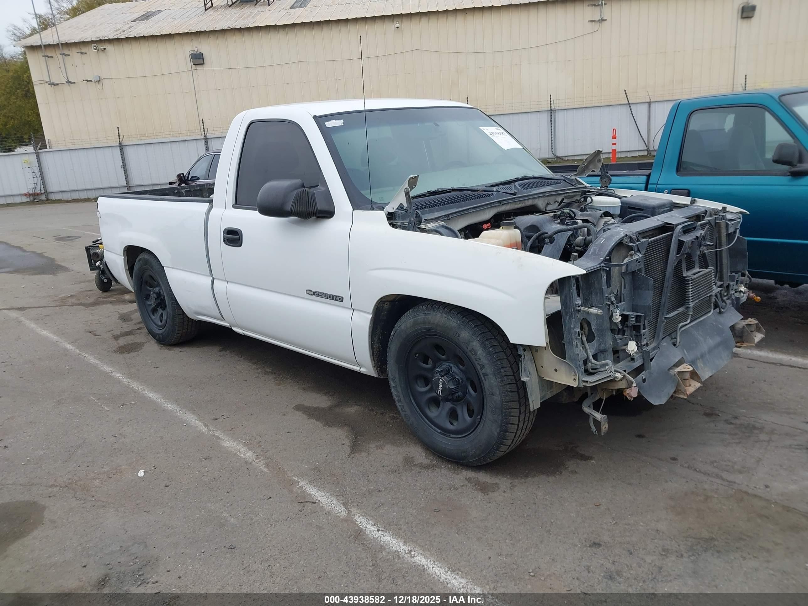 2004 Gmc Sierra 1500 Sle White vin: 1GTEC14T04Z153342
