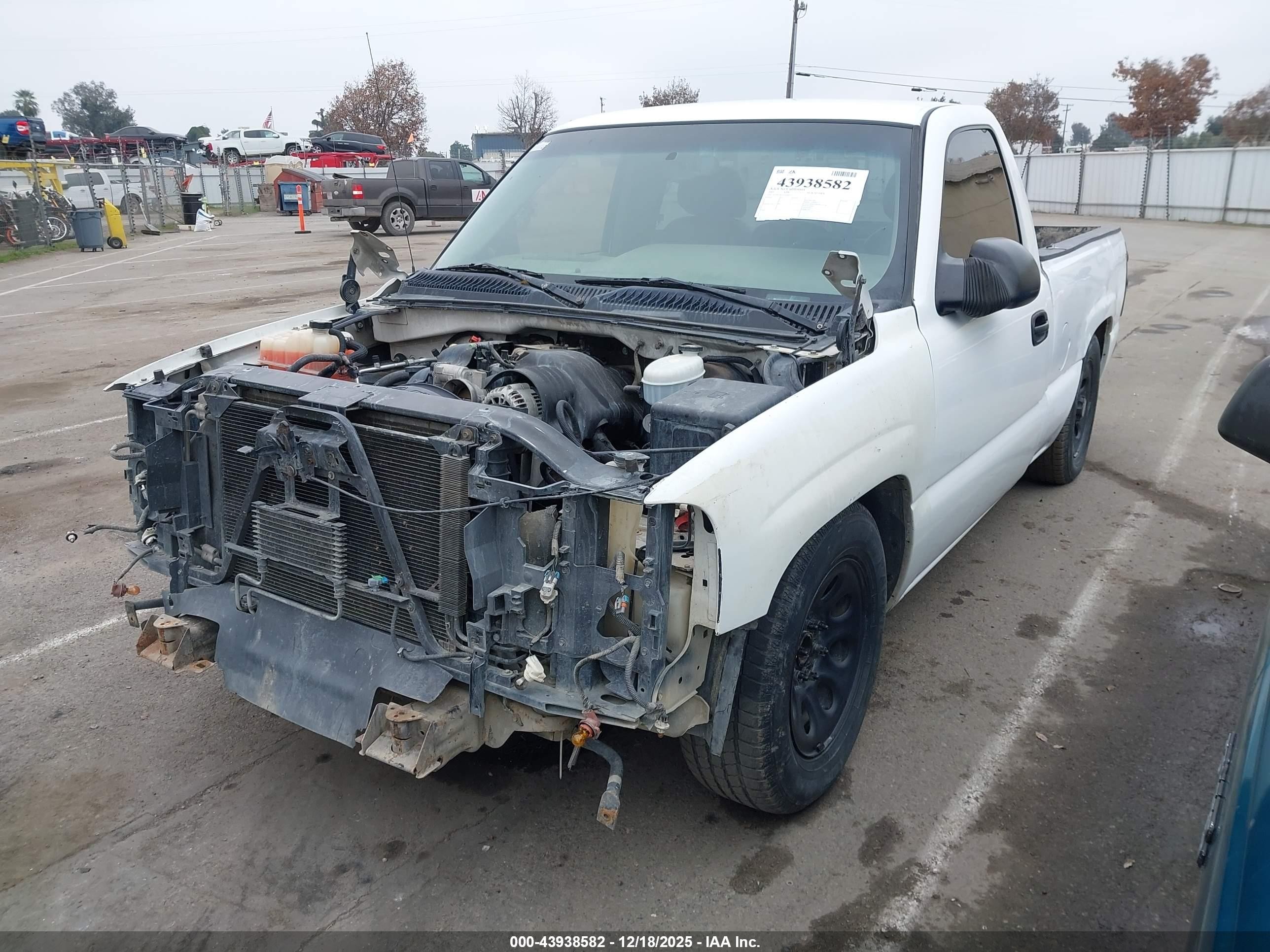 2004 Gmc Sierra 1500 Sle White vin: 1GTEC14T04Z153342