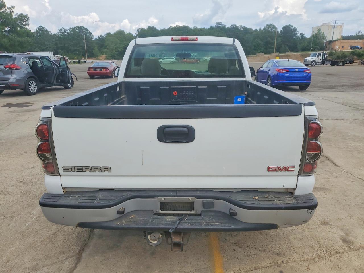 2004 Gmc New Sierra C1500 White vin: 1GTEC14T14Z295716