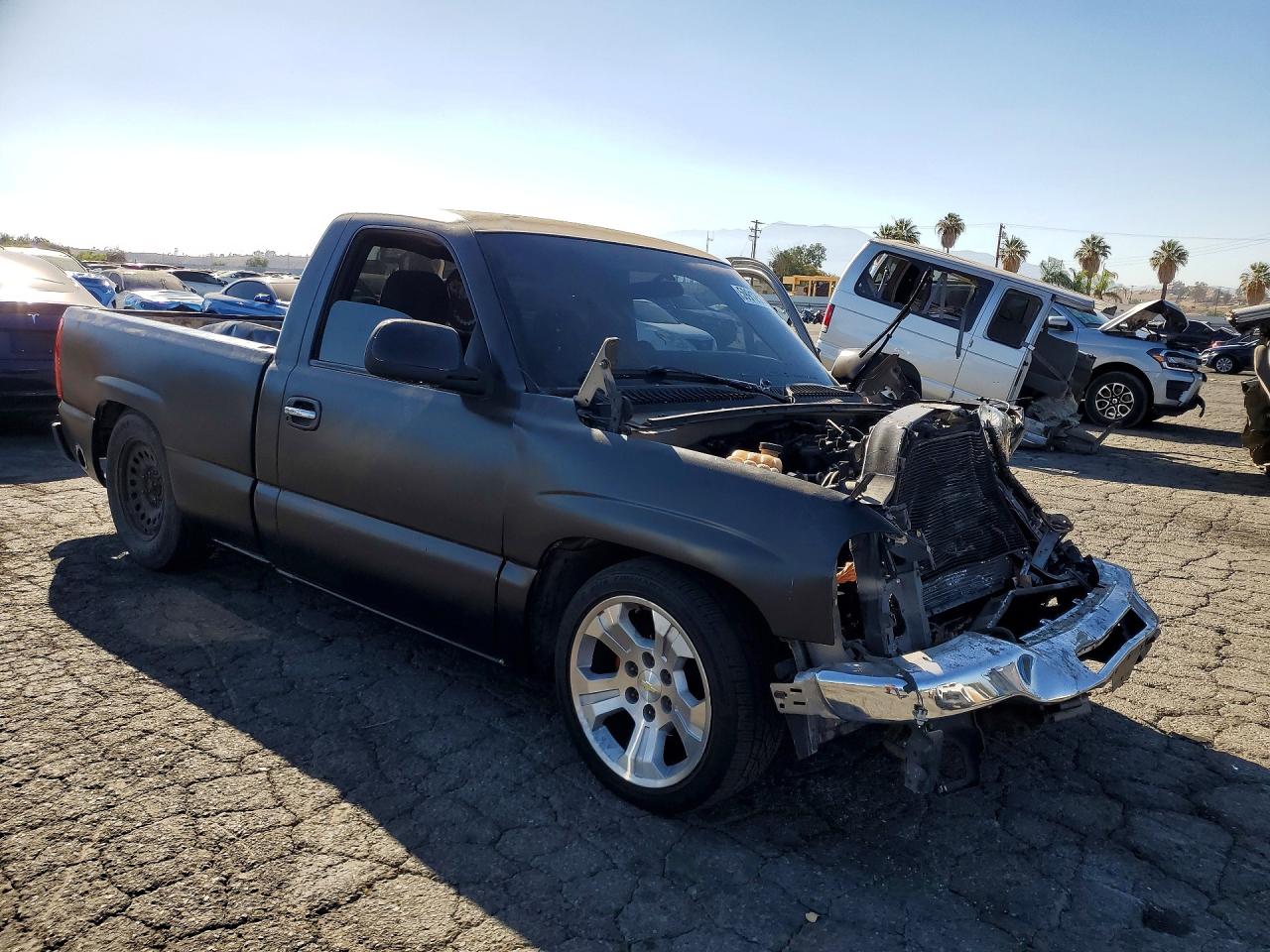 2000 Gmc New Sierra C1500 Black vin: 1GTEC14T3YZ243977