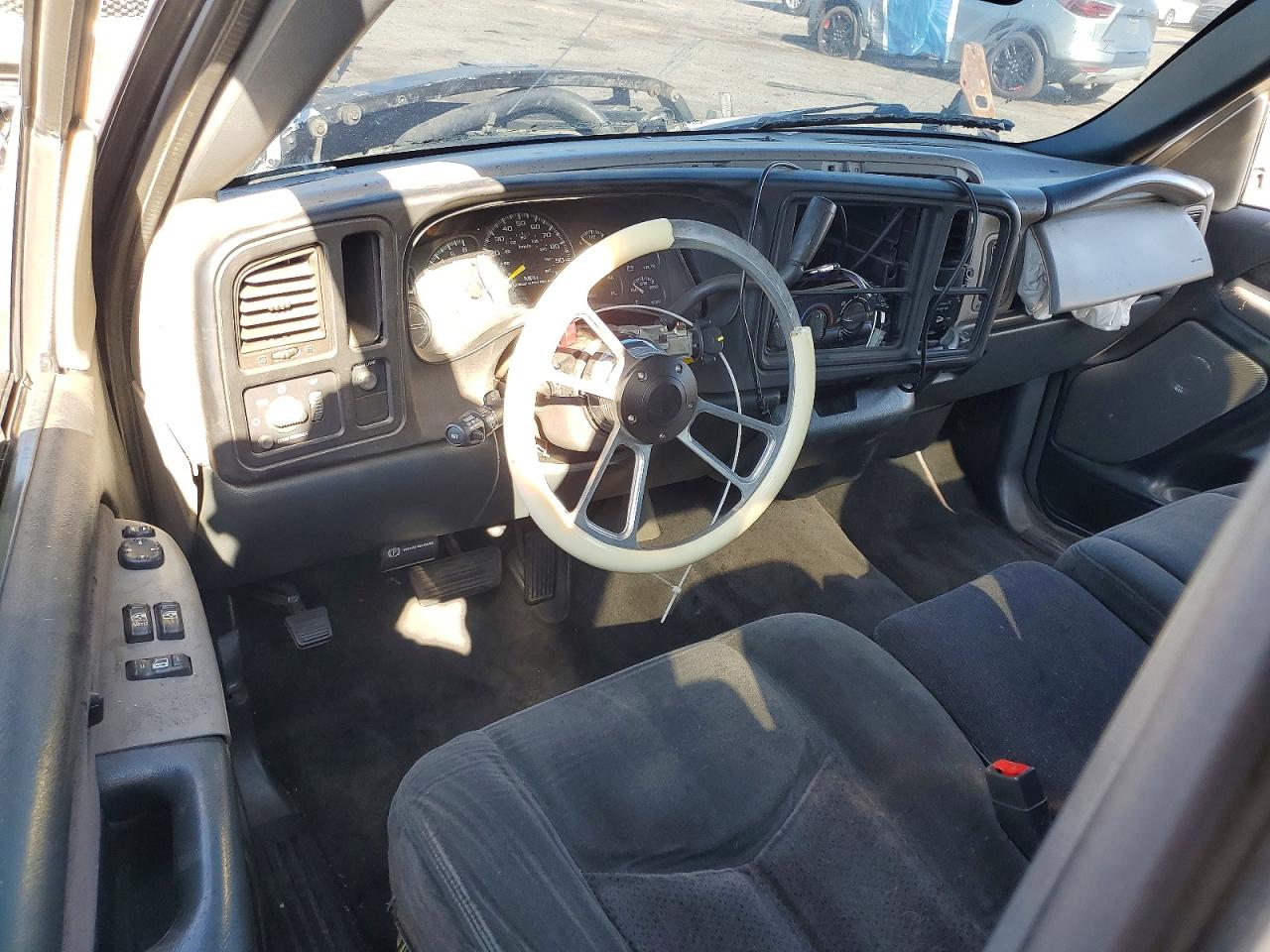 2000 Gmc New Sierra C1500 Black vin: 1GTEC14T3YZ243977