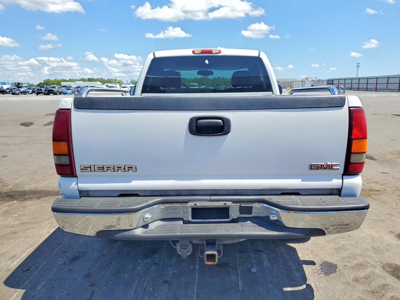 2003 Gmc New Sierra C1500 Белый vin: 1GTEC14T93Z360648