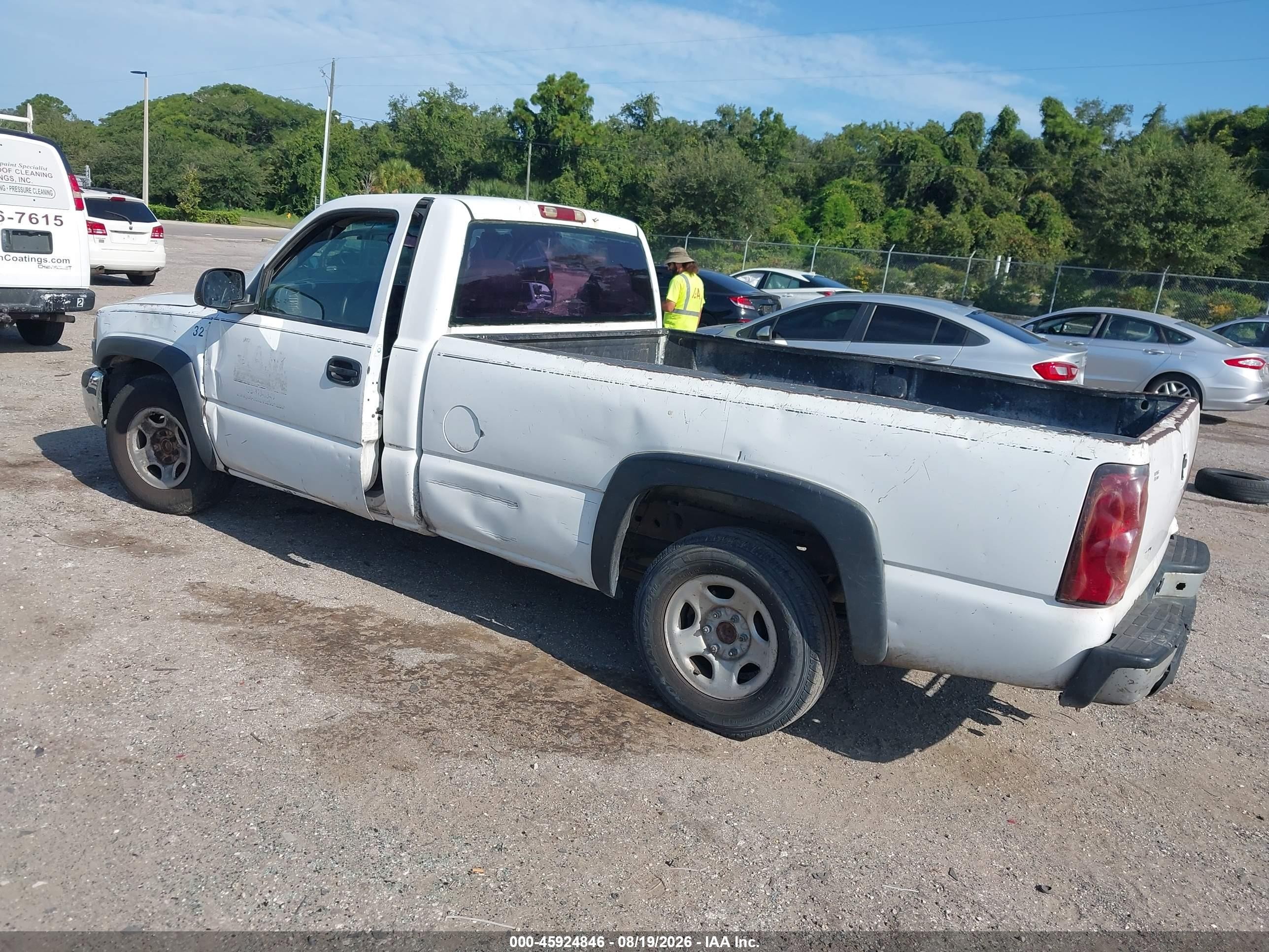 2002 Gmc Sierra 1500 Standard White vin: 1GTEC14V02Z900792