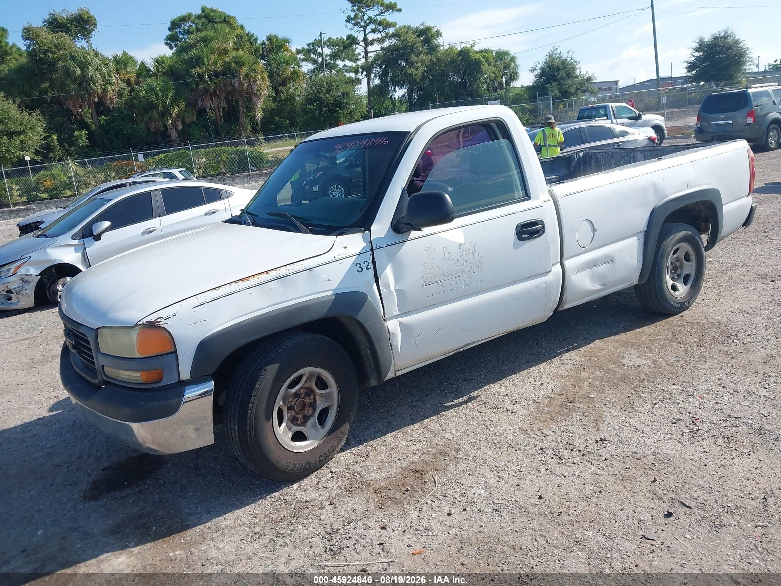 2002 Gmc Sierra 1500 Standard White vin: 1GTEC14V02Z900792