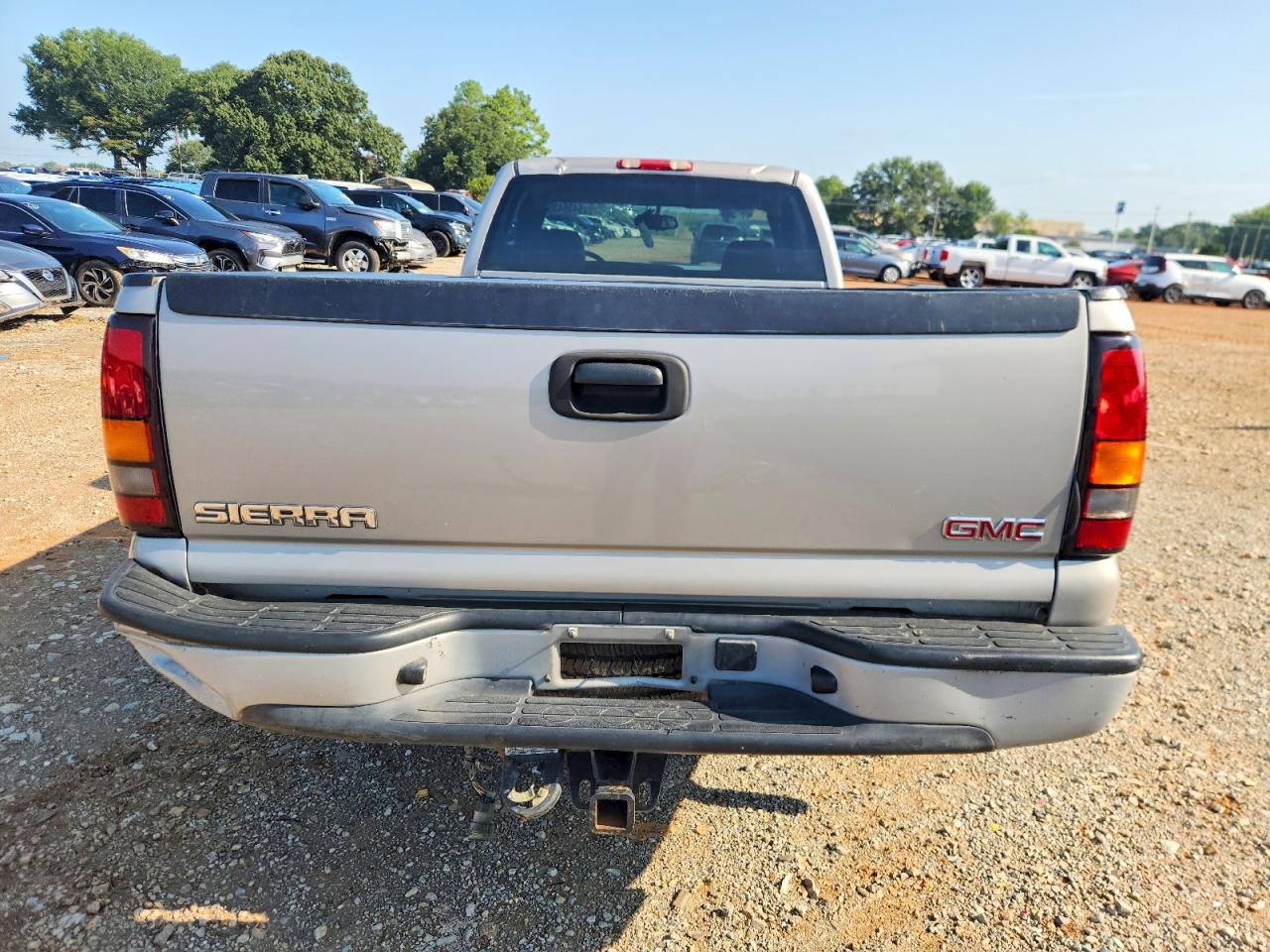 2004 Gmc New Sierra C1500 Silver vin: 1GTEC14V24Z264959