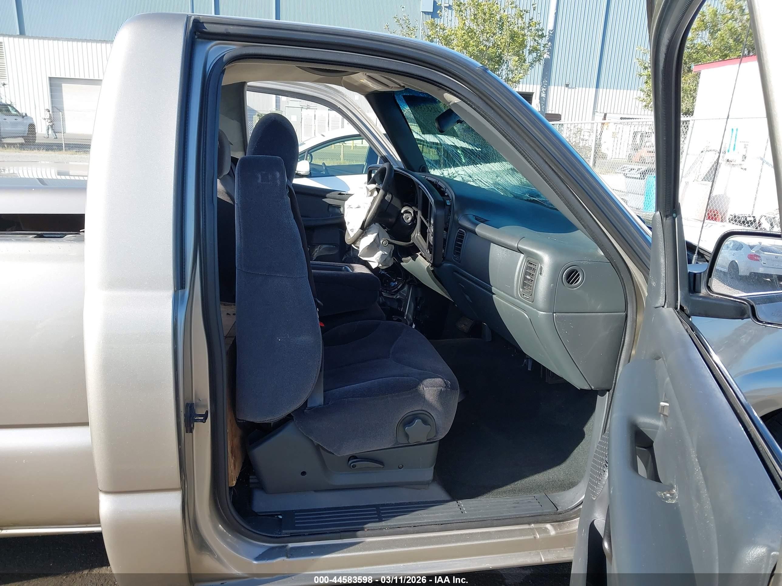 2002 Gmc Sierra 1500 Sl Золотой vin: 1GTEC14V32Z111861