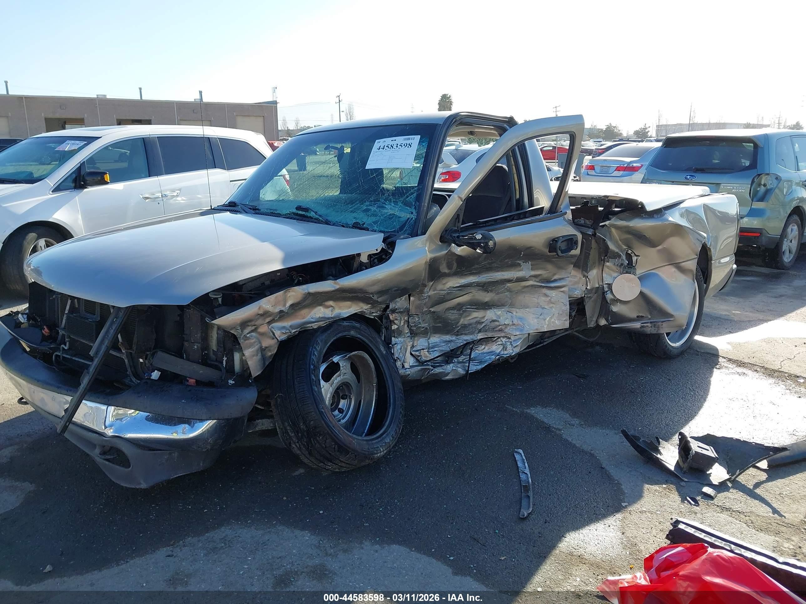 2002 Gmc Sierra 1500 Sl Золотой vin: 1GTEC14V32Z111861
