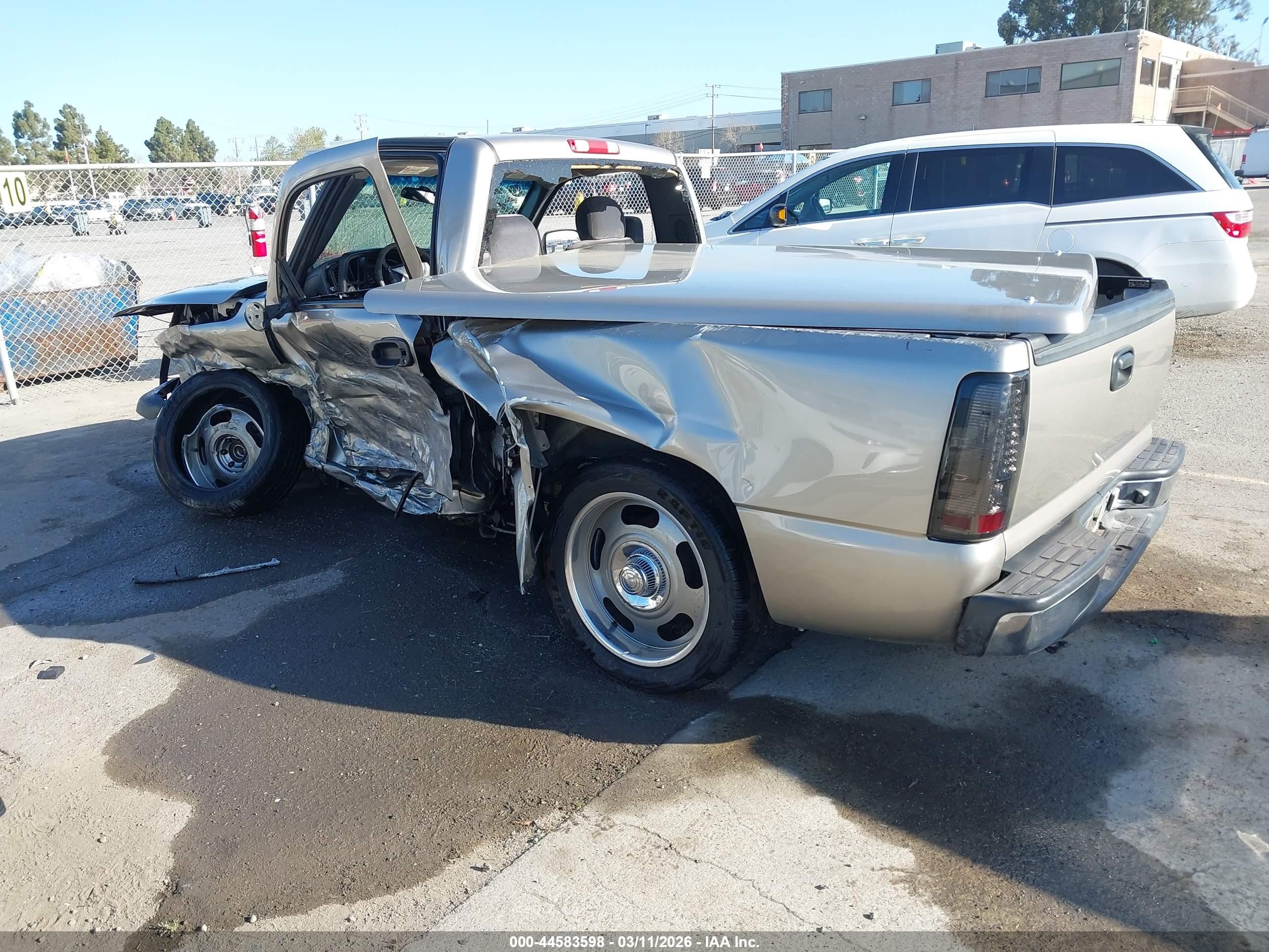 2002 Gmc Sierra 1500 Sl Золотой vin: 1GTEC14V32Z111861