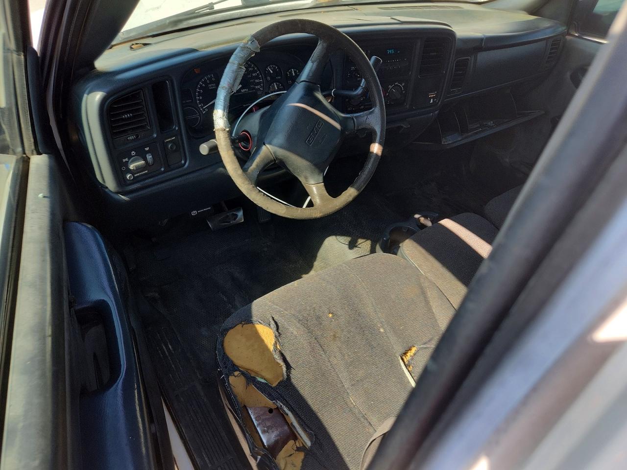 2002 Gmc New Sierra C1500 White vin: 1GTEC14V42Z900892