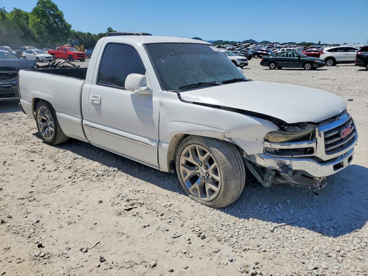 2004 Gmc New Sierra C1500 White vin: 1GTEC14V44Z178388