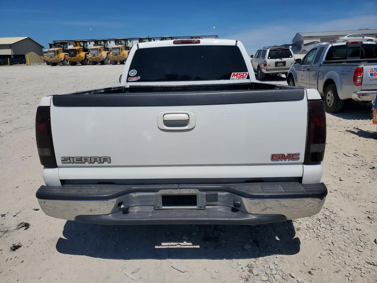2004 Gmc New Sierra C1500 White vin: 1GTEC14V44Z178388