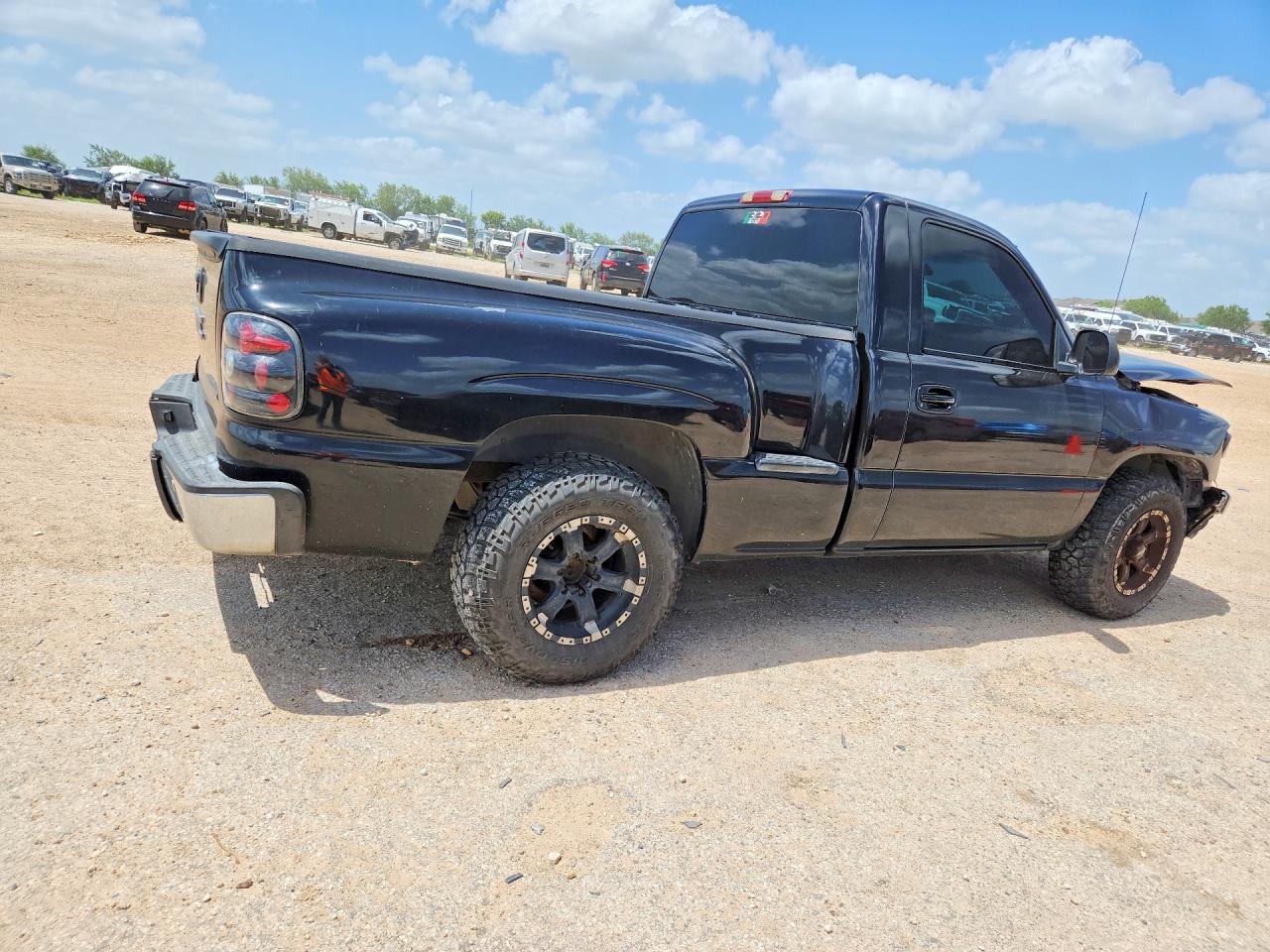 2003 Gmc New Sierra C1500 Black vin: 1GTEC14V53Z103729