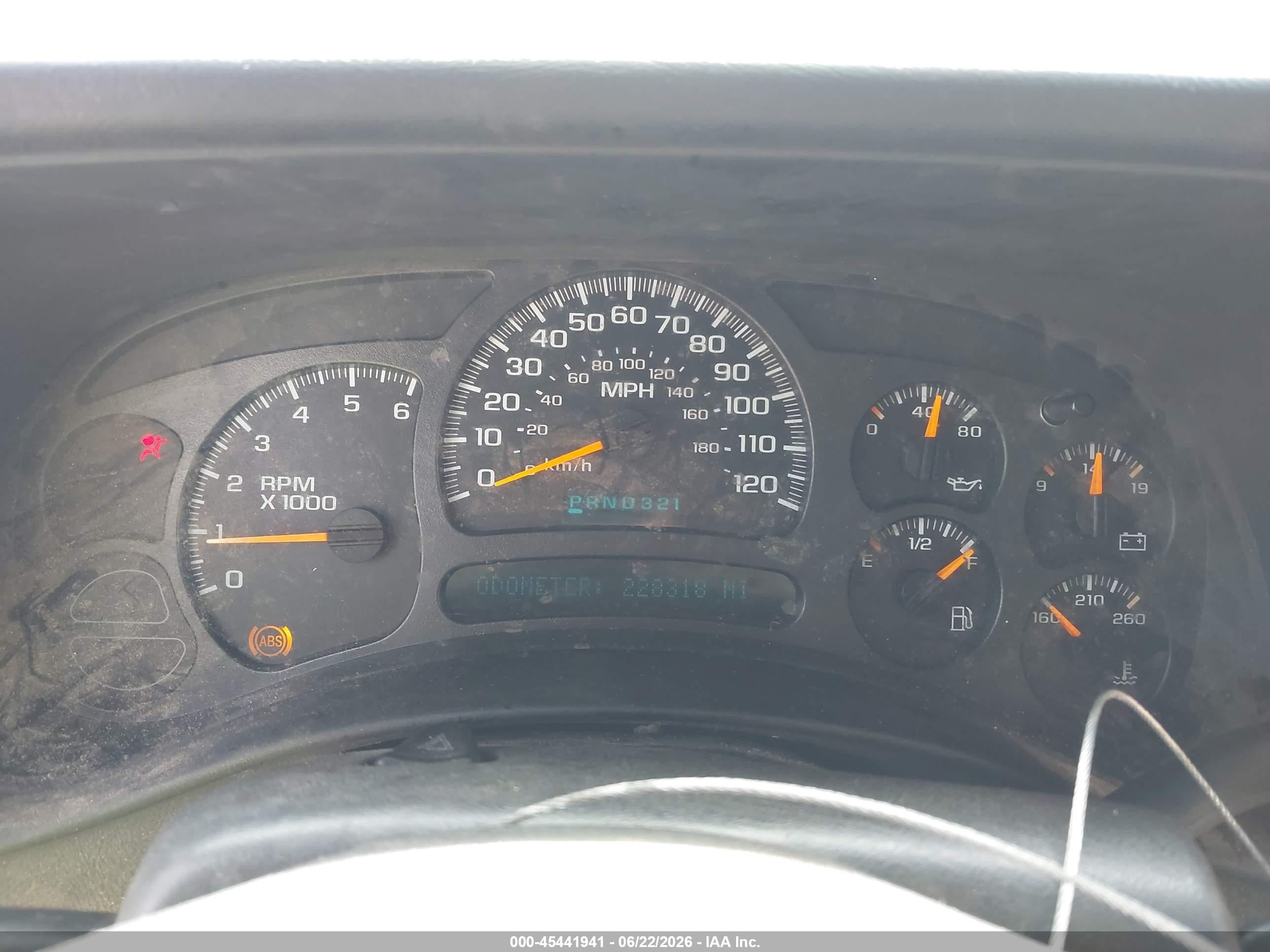 2003 Gmc Sierra 1500   White vin: 1GTEC14V53Z341127