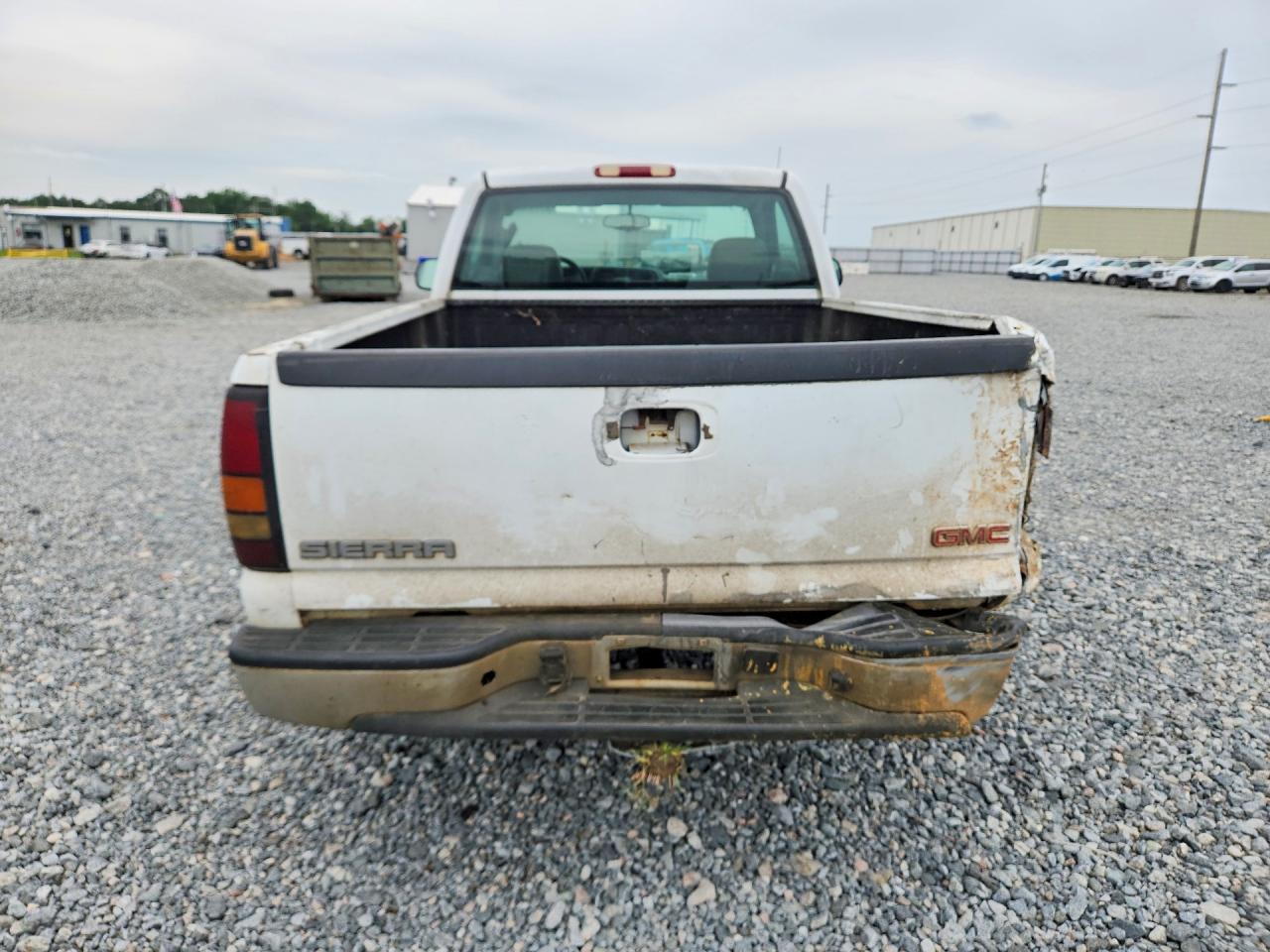 2004 Gmc New Sierra C1500 White vin: 1GTEC14V54Z244687