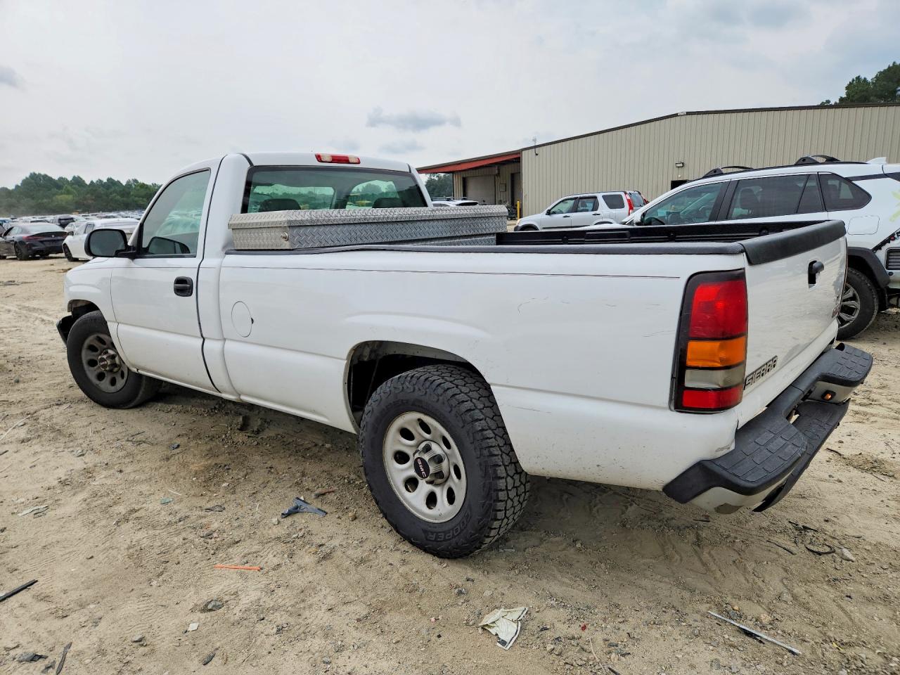 2006 Gmc New Sierra C1500 White vin: 1GTEC14V56Z104187