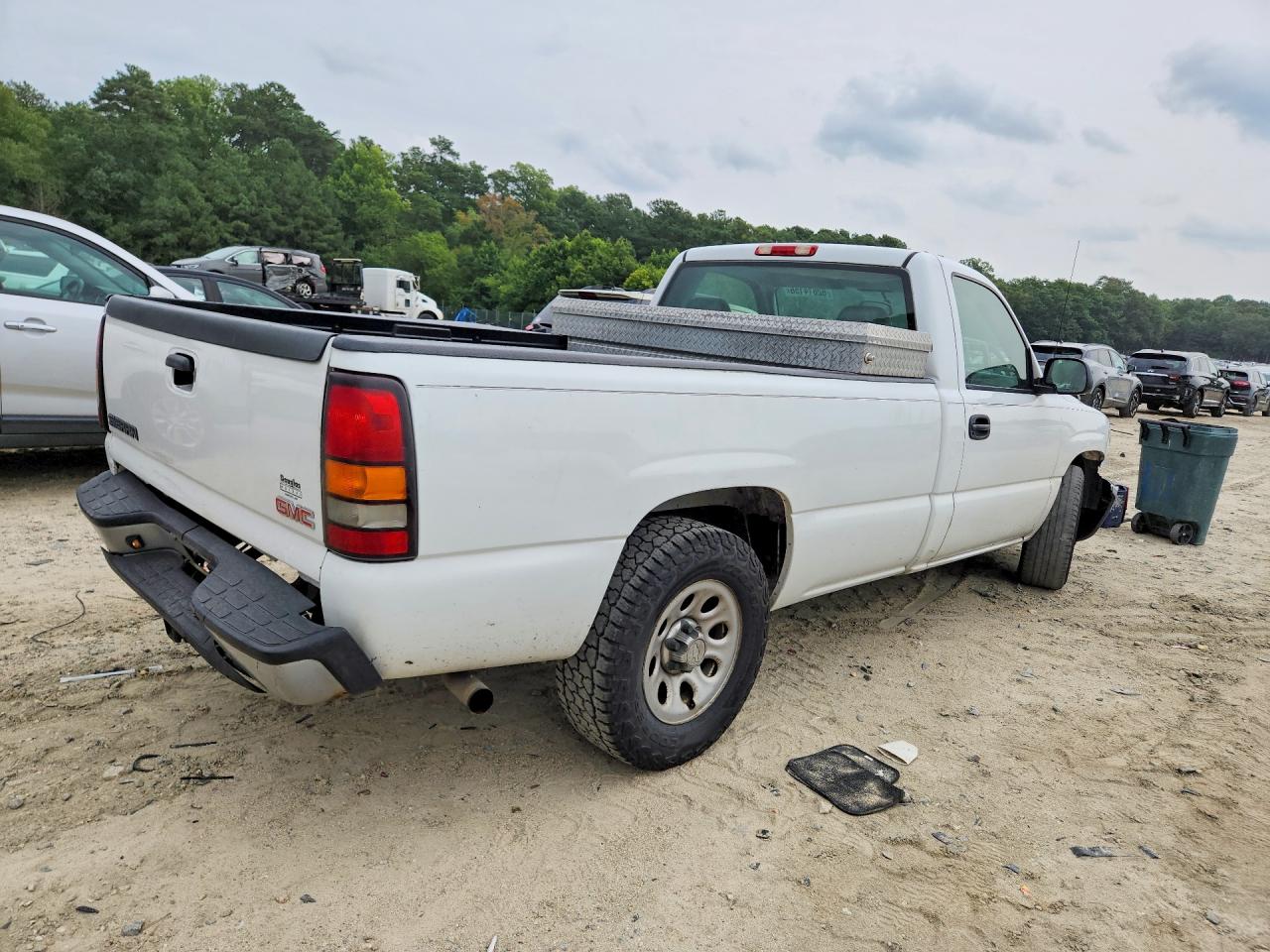 2006 Gmc New Sierra C1500 White vin: 1GTEC14V56Z104187