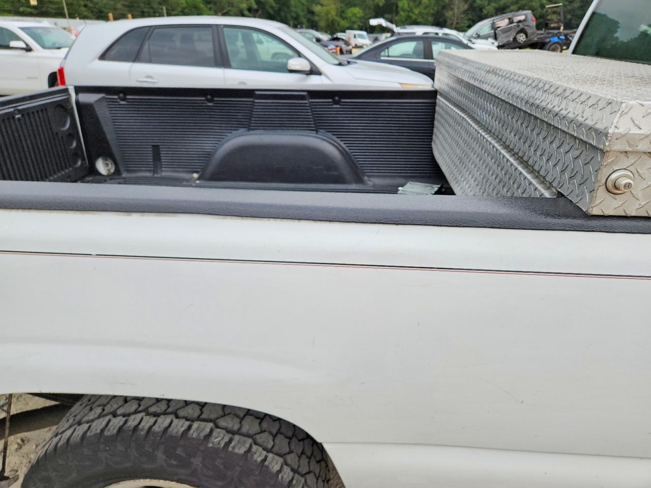 2006 Gmc New Sierra C1500 White vin: 1GTEC14V56Z104187