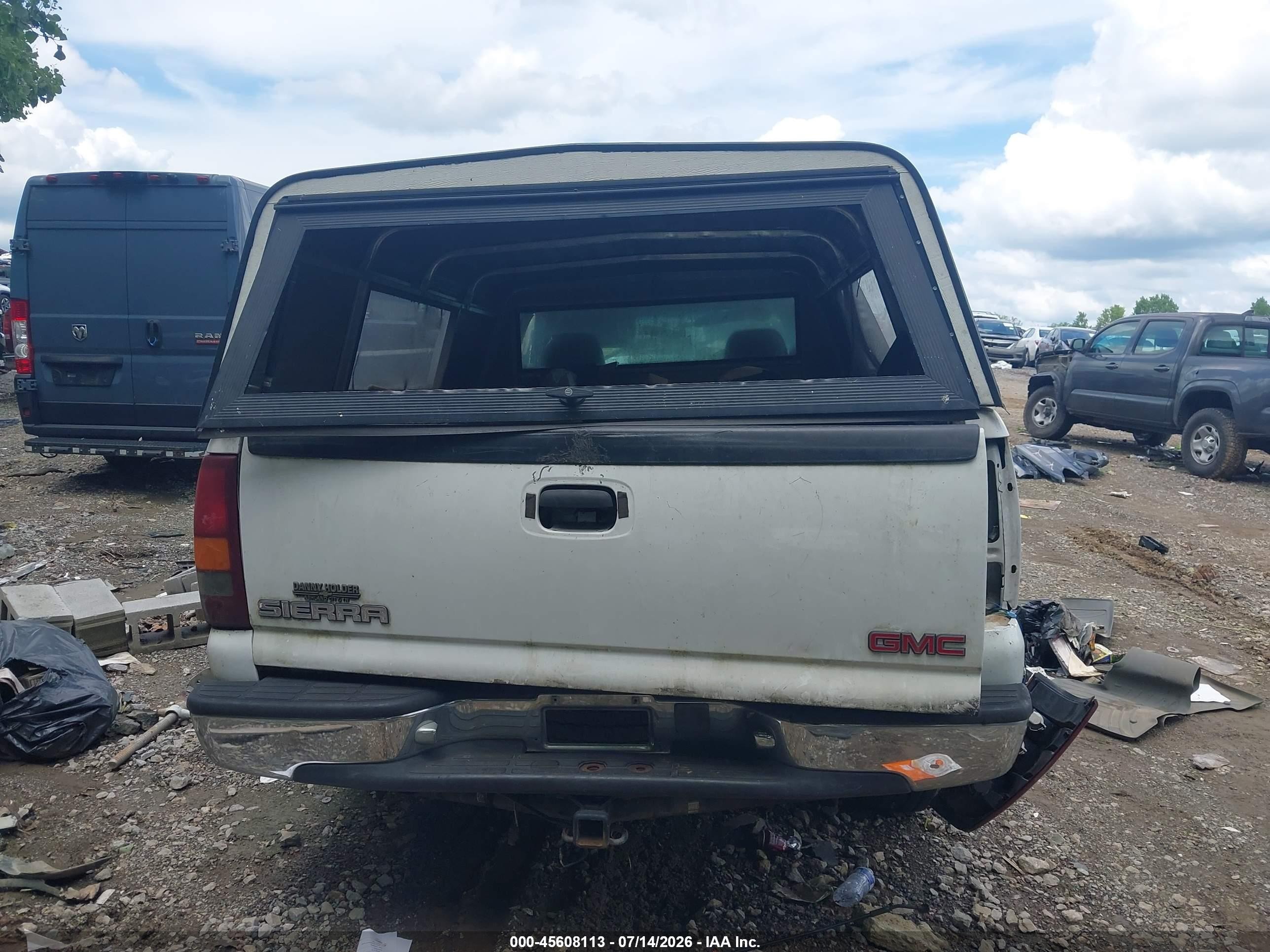 2002 Gmc Sierra 1500 Белый vin: 1GTEC14V62Z265447