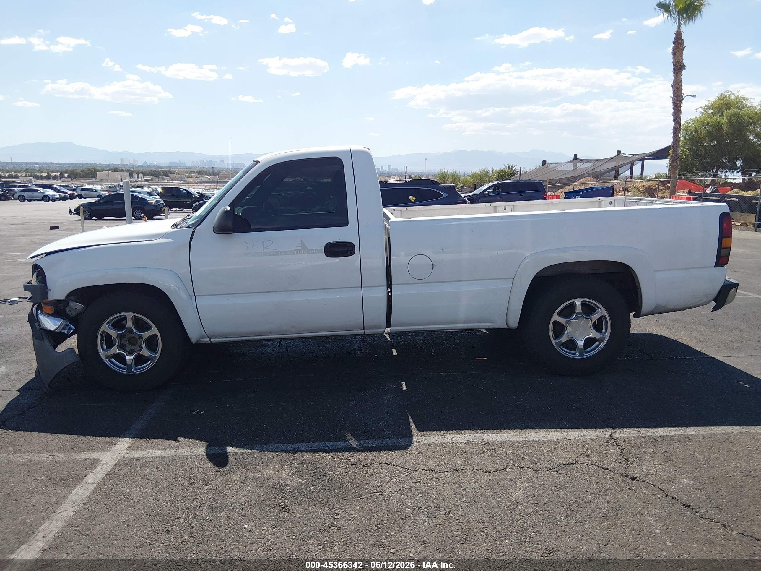 2005 Gmc Sierra 1500 Work Truck White vin: 1GTEC14V65Z900672