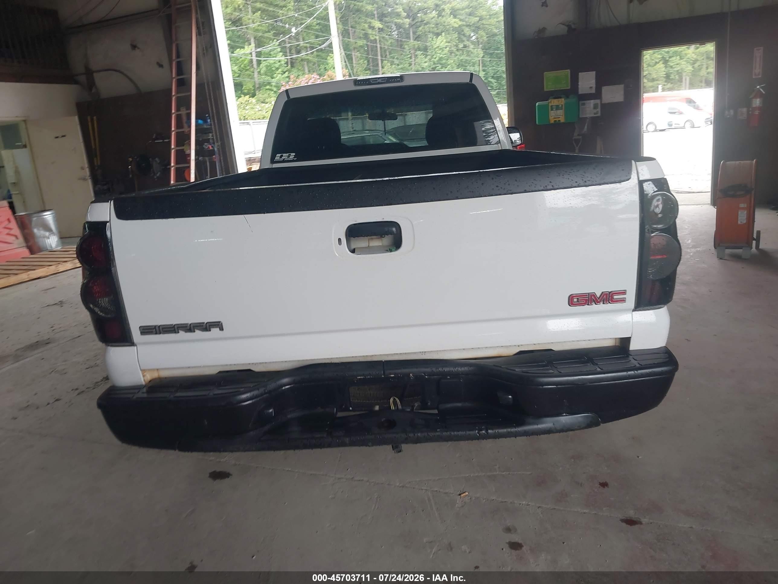 2001 Gmc Sierra 1500 Sl Белый vin: 1GTEC14V81E108394