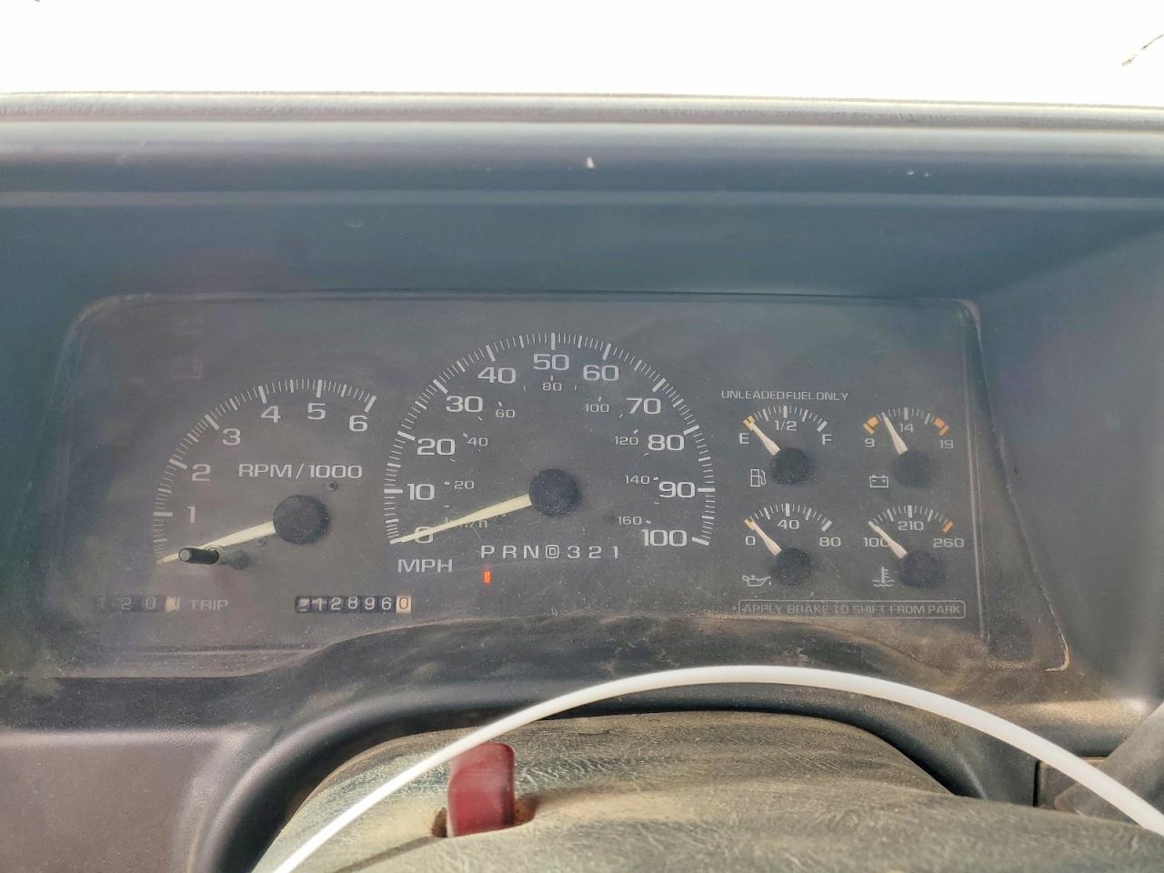 1997 Gmc Sierra C1500 White vin: 1GTEC14W0VZ508716