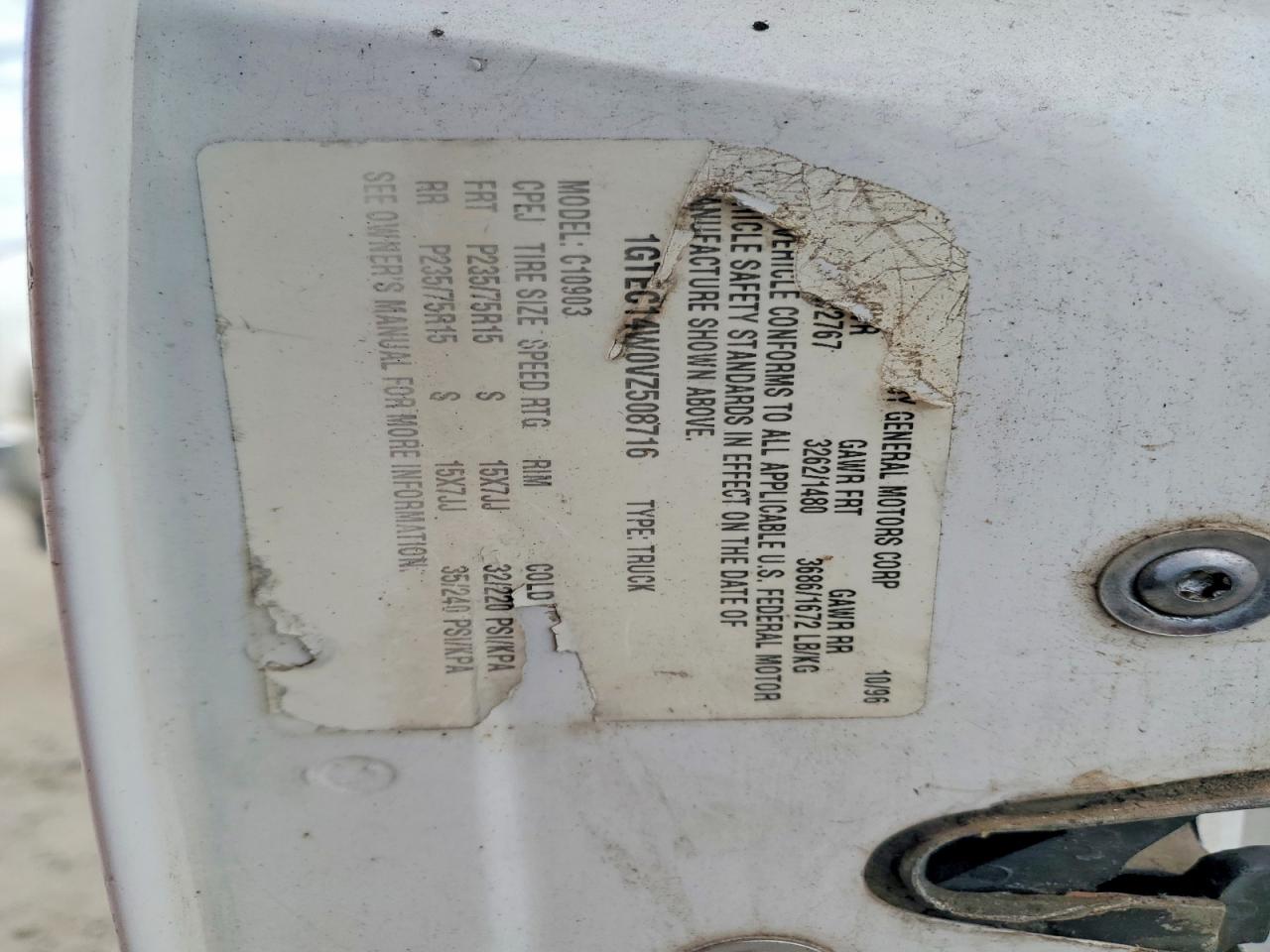 1997 Gmc Sierra C1500 White vin: 1GTEC14W0VZ508716